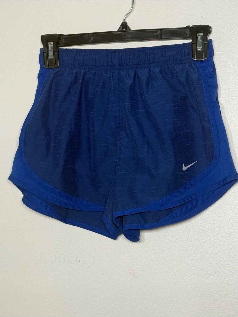 Nike Women’s Navy and Royal Blue Athletic Shorts | Size small